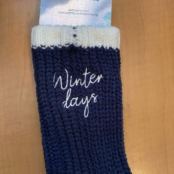 Winter Days Socks - Picture 2 of 2